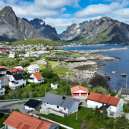 House In The Heart Of Lofoten With Spectacular View Дом отдыха Рейне
