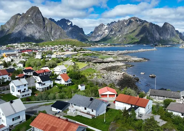House In The Heart Of Lofoten With Spectacular View Tatil Evi Reine